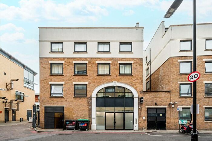 2 Bedroom Flat To Rent In Basing Place, Shoreditch, London, E2
