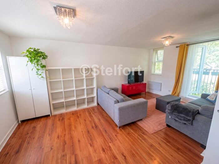 1 Bedroom Flat To Rent In Elmgreen Close, London, E15
