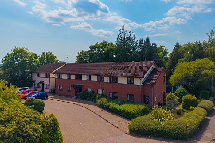 1 Bedroom Flat For Sale In Heath Mead, Heath, CF14