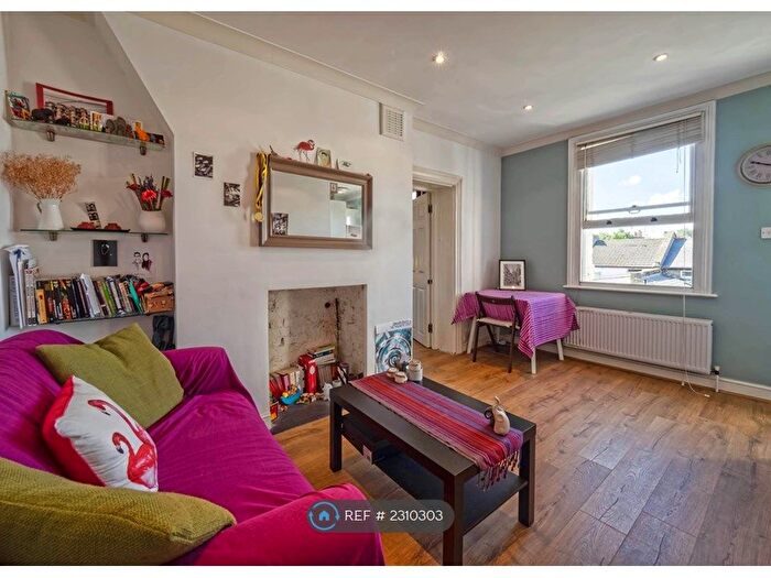 1 Bedroom Flat To Rent In Irving Road, London, W14