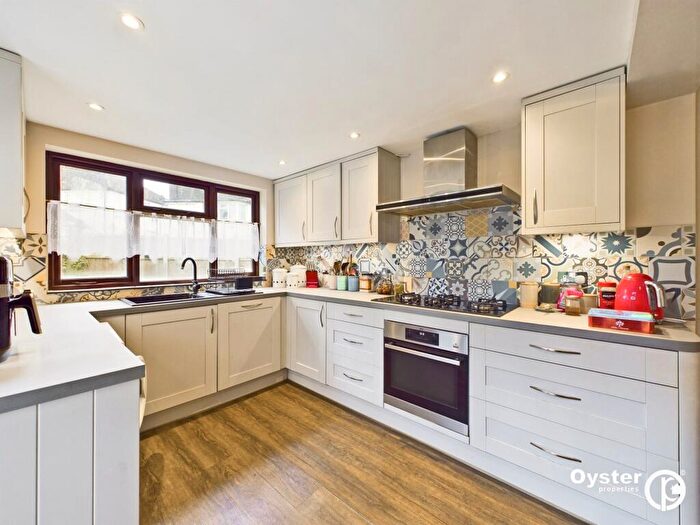 4 Bedroom Detached House For Sale In Uxbridge Road, Harrow, HA3