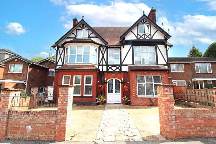 9 Bedroom Detached House For Sale In Lansdowne Road, Luton, LU3