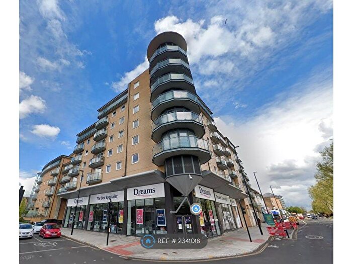 2 Bedroom Flat To Rent In Berberis House, Feltham, TW13