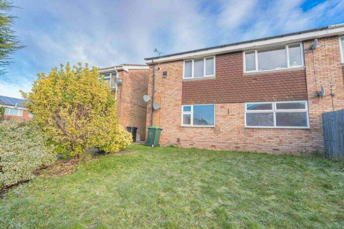 2 Bedroom Ground Maisonette To Rent In Macmilan Close, Tividale, B69