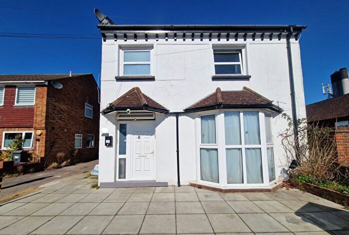 Studio To Rent In Hanworth Road, Feltham, TW13