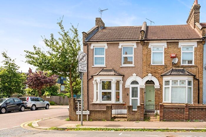 3 Bedroom End Of Terrace House For Sale In Marten Road, Walthamstow, E17