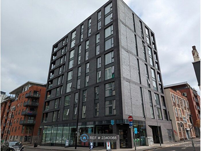 2 Bedroom Flat To Rent In Dyche Street, Manchester, M4
