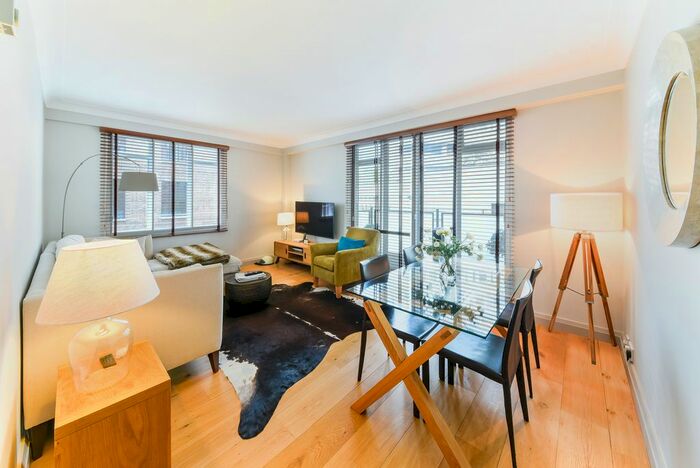 1 Bedroom Flat To Rent In Buckingham Gate, London, SW1E