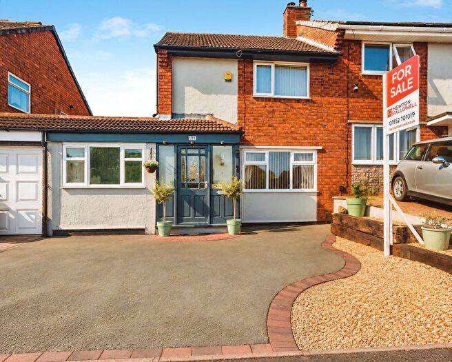 3 Bedroom Semi Detached House For Sale In Woodside Road, Ketley, TF1