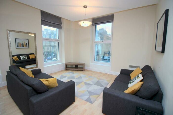 2 Bedroom Apartment To Rent In Grainger Street, Newcastle Upon Tyne, NE1
