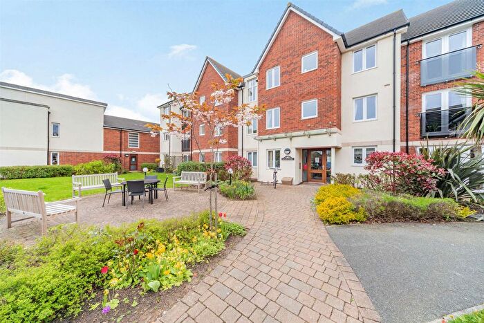 2 Bedroom Flat For Sale In Bygate Court, Chapel Lane, Whitley Bay, NE25