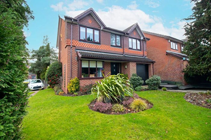 4 Bedroom Detached House For Sale In Owlthorpe Avenue, Mosborough, S20