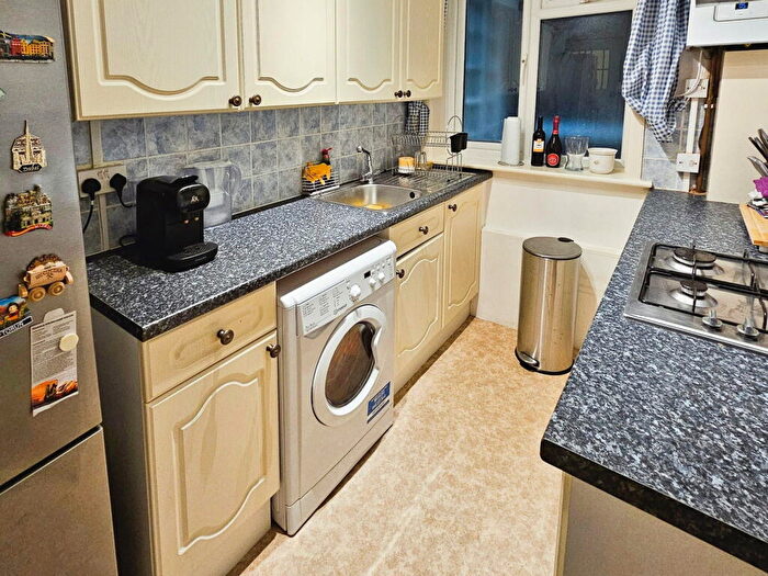 1 Bedroom Flat For Sale In Manor Road, Bournemouth, BH1