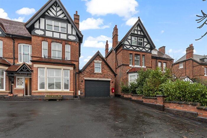 Studio To Rent In Tudor Hill, Sutton Coldfield, B73