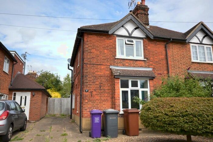 2 Bedroom Semi-Detached House To Rent In Station Road, Knebworth, SG3