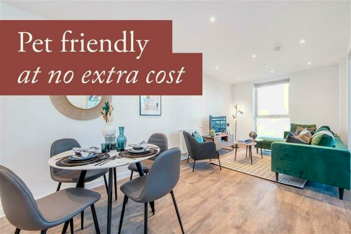 2 Bedroom Apartment To Rent In Bed, Th Floor Corsair At Beechmont House In Beam Park, RM13