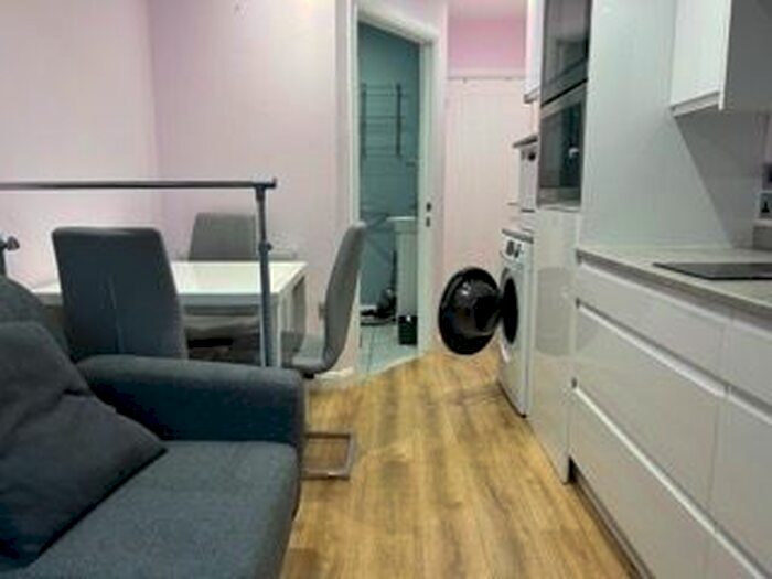 Studio To Rent In Lancelot Road, Wembley, HA0