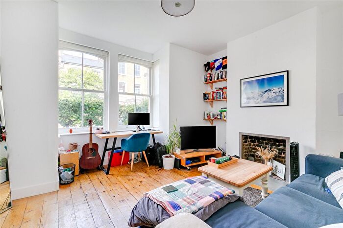 1 Bedroom Flat To Rent In Branksome Road, London, SW2