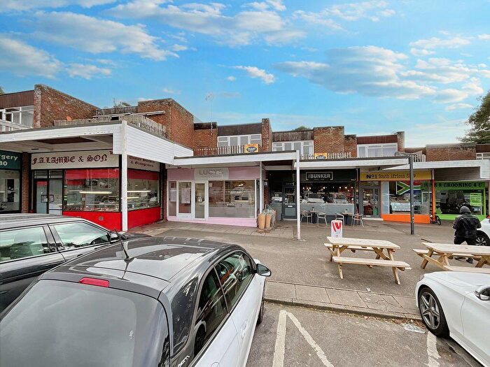 2 Bedroom Flat To Rent In Christchurch, BH23