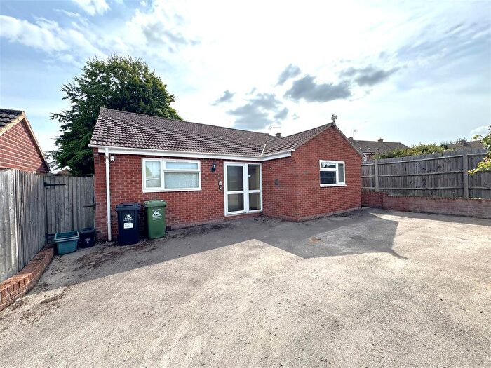 4 Bedroom Detached Bungalow For Sale In Holts Road, Newent, GL18