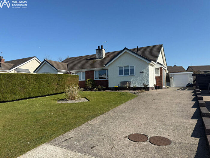 2 Bedroom Semi-Detached Bungalow For Sale In Ty'n Coed Uchaf, Llangefni, Anglesey, LL77