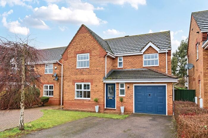 4 Bedroom Detached House For Sale In Banbury, Oxfordshire, OX16