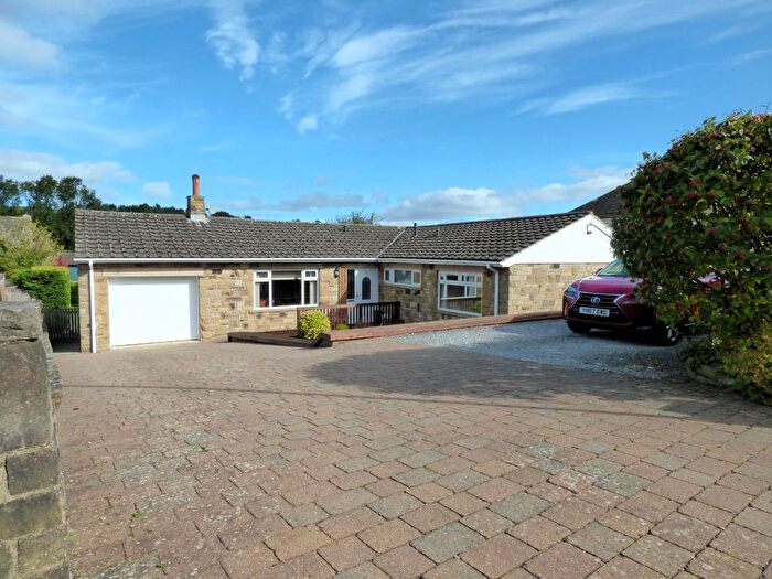 4 Bedroom Bungalow For Sale In Tarn Moor Crescent, Skipton, BD23