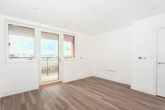 1 Bedroom Flat To Rent In Ashwell House, The West Works, Southall, UB2