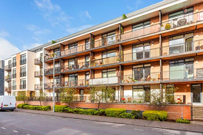 2 Bedroom Flat For Sale In / Hopetoun Street, Bellevue, Edinburgh, EH7