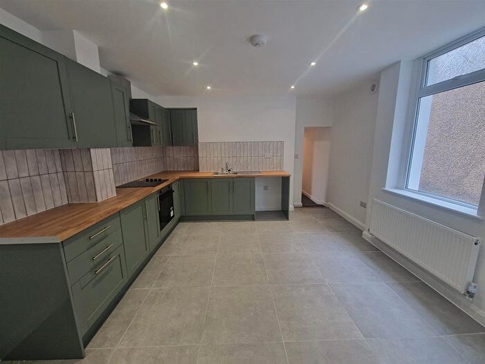 3 Bedroom Terraced House To Rent In Carmarthen Road, Swansea, SA5