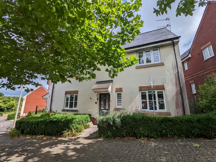 3 Bedroom Semi-Detached House To Rent In Rhos Ddu, Penarth, CF64