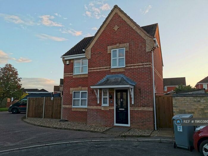 3 Bedroom Detached House To Rent In Newcastle Close, Norwich, NR7