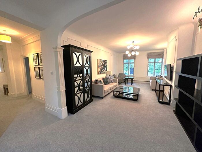 5 Bedroom Flat To Rent In Park Road, St Johns Wood, NW8