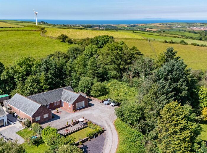 4 Bedroom Bungalow For Sale In Egremont, Grange, CA22