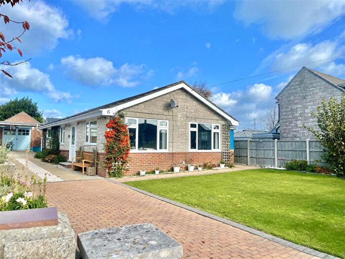 3 Bedroom Detached Bungalow For Sale In Lower Way, Chickerell, Weymouth, DT3