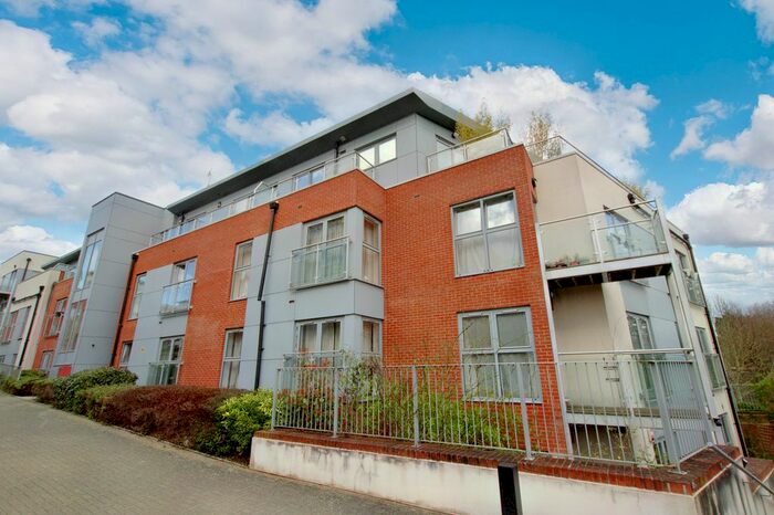 2 Bedroom Flat To Rent In Charrington Place, St Albans, AL1