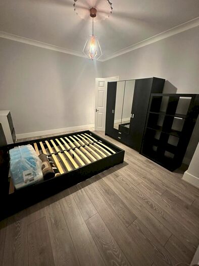 2 Bedroom Flat To Rent In Mersham Road, Thornton Heath, CR7