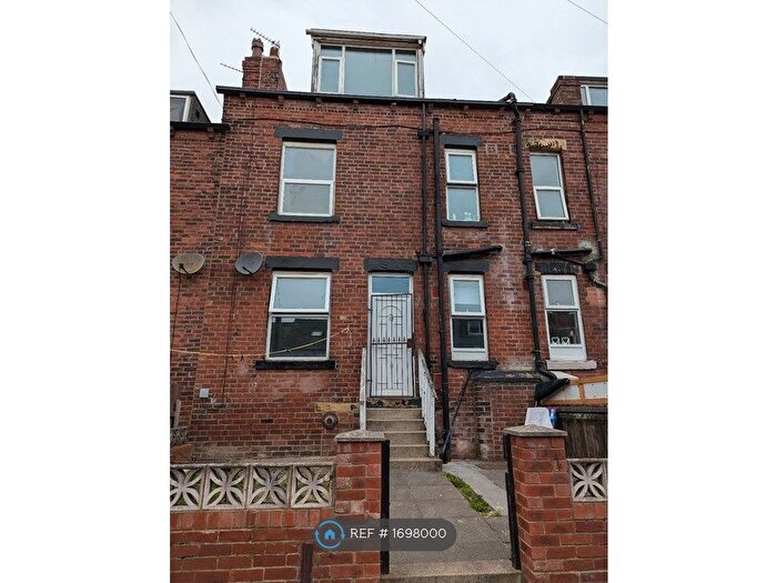 2 Bedroom Terraced House To Rent In Nowell Walk, Leeds, LS9