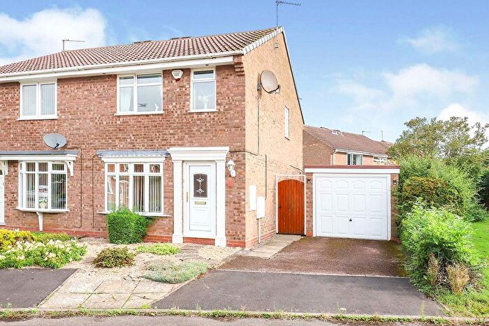 3 Bedroom Semi Detached House For Sale In Hudson Grove, Perton Wolverhampton, Staffordshire, WV6