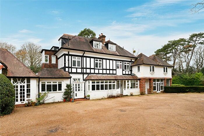 2 Bedroom Flat To Rent In Gordon House, Ridgemount Road, Sunningdale, Berkshire, SL5