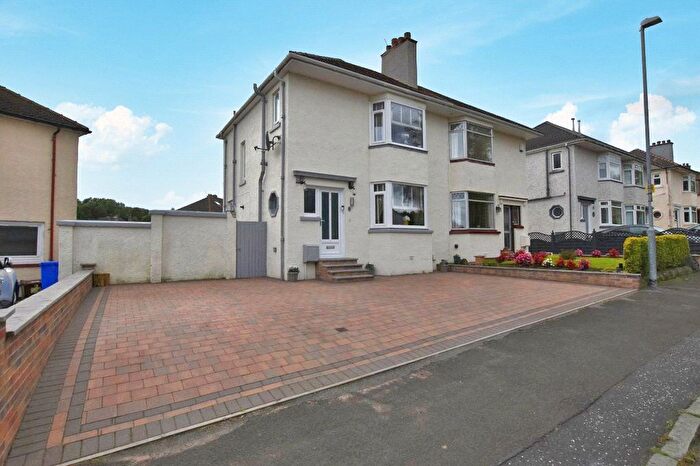 3 Bedroom Semi-Detached House For Sale In Broomlea Crescent, Inchinnan, Renfrew, Renfrewshire, PA4