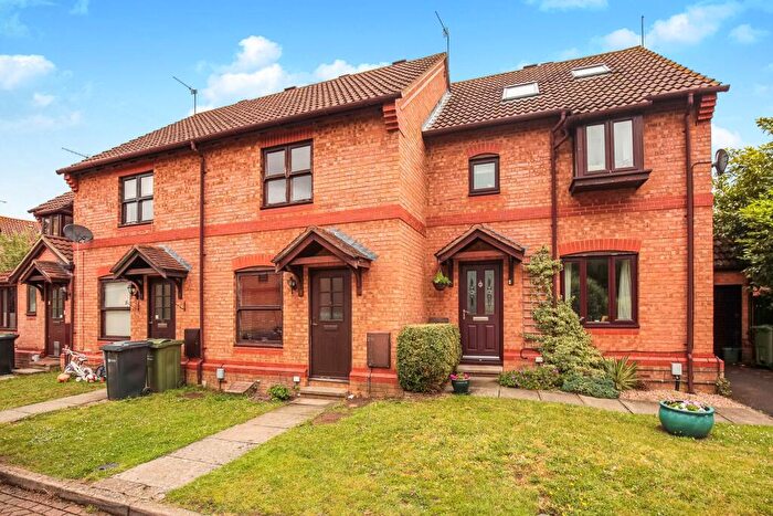 2 Bedroom Terraced House To Rent In Devoil Close, Burpham, GU4