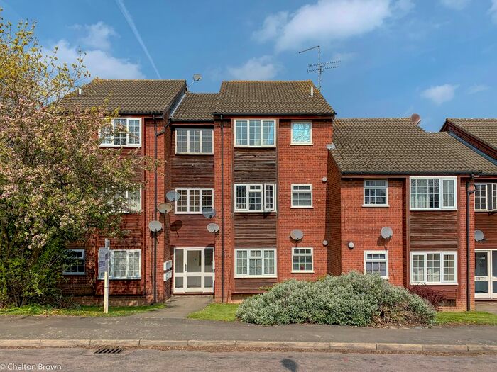 1 Bedroom Flat To Rent In St Peters Close, Daventry, Northants, NN11