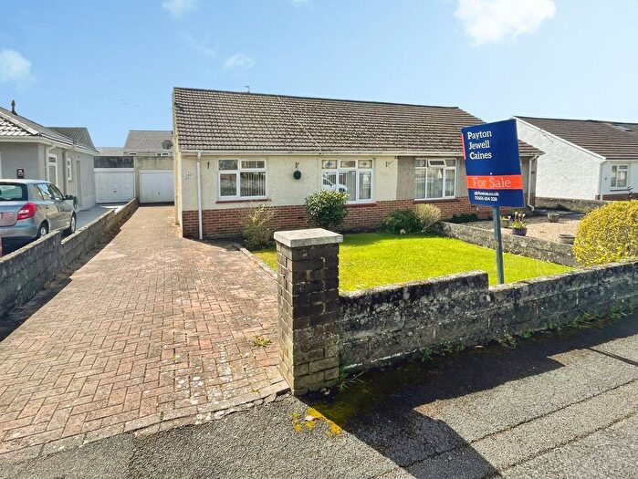 2 Bedroom Semi-Detached Bungalow For Sale In Idris Place, Bridgend, CF31