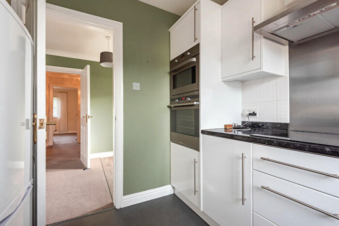 2 Bedroom Apartment To Rent In Wasdale Close, Kendal, Cumbria, LA9