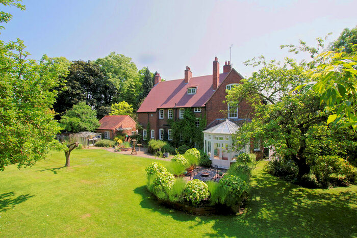 5 Bedroom Detached House For Sale In Tonge Lane, Breedon-on-the-Hill, DE73