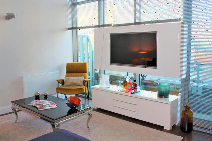 2 Bedroom Apartment To Rent In City Road, Old Street, London, EC1V