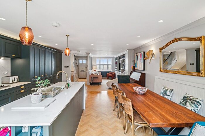 4 Bedroom Terraced House To Rent In South End Row, South Kensington, W8