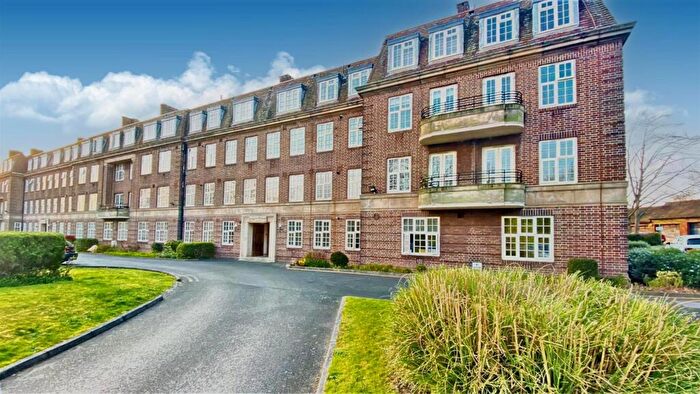 1 Bedroom Apartment For Sale In Pitmaston Court, Moseley, B13