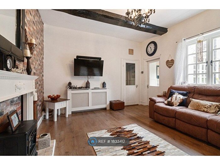 2 Bedroom Flat To Rent In Old Road North, Kempsey, Worcester, WR5